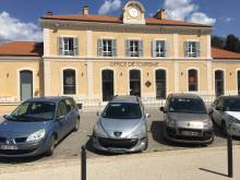 Fabrication et pose d'une enseigne pour l'Office de tourisme d'APT (84)